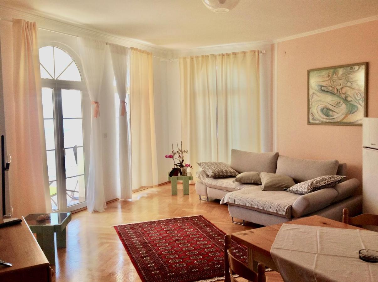 Die Appartements Glavas,Eckwohnunge Fuer 2 Personen Novi Vinodolski Exterior photo